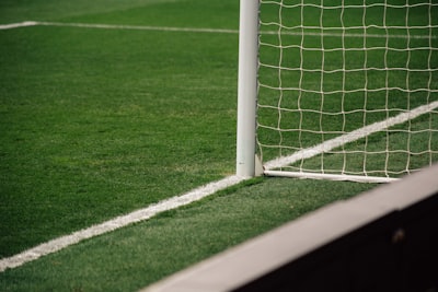 نوتينغهام فورست ضد مانشستر سيتيمواجهة مثيرة في الدوري الإنجليزي